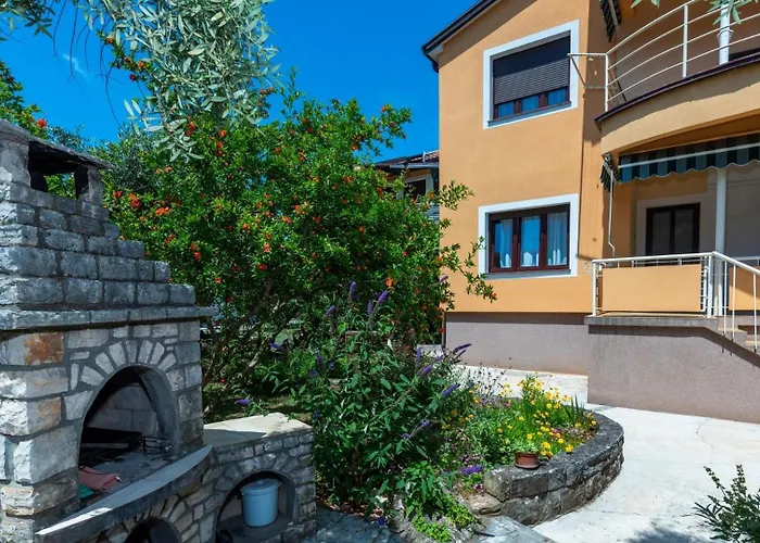 Apartamento Zmak With Terrace Umag