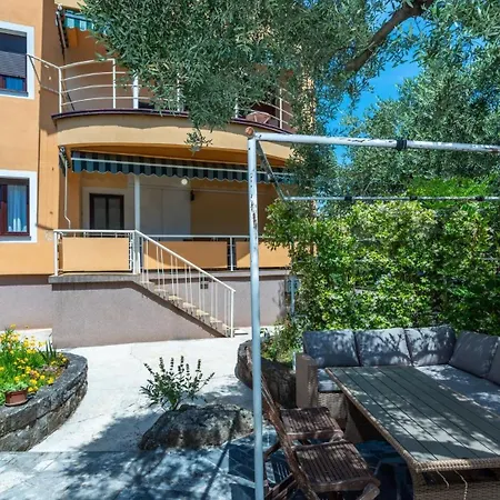 Zmak With Terrace Apartament *